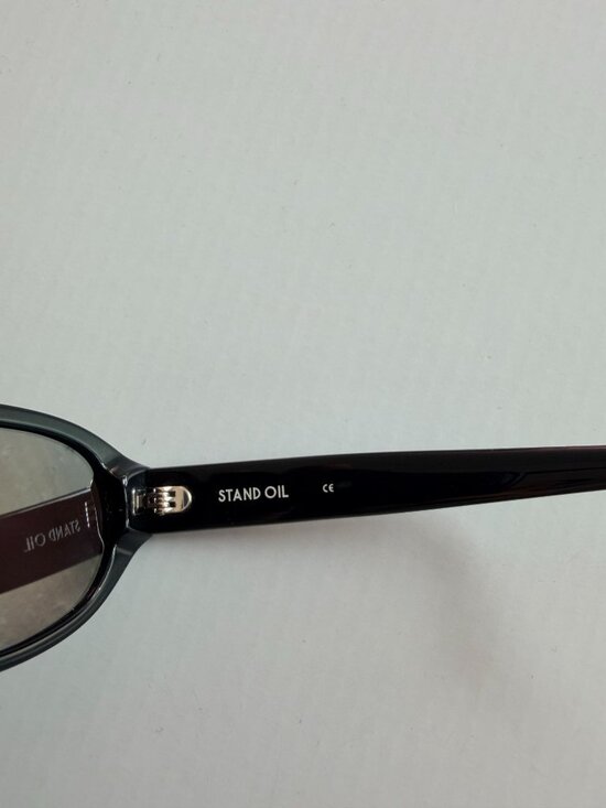 Stand Oil Day Glare Sunglasses in Black